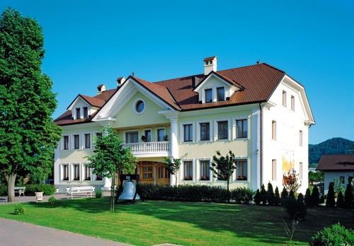 Керамическая черепица Creaton BIBER KLASSIK FINESSE blau glasiert